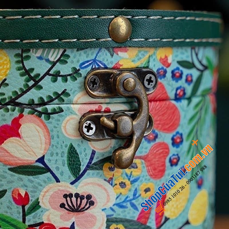 Hộp đựng giấy MAGRACE PARIS hình trụ tròn 14,5cm dáng Vintage phong cách cổ điển - Hoạ tiết hoa lá nhiệt đới đậm chất hội hoạ Châu Âu, vừa tinh tế vừa lãng mạn, có 3 mẫu