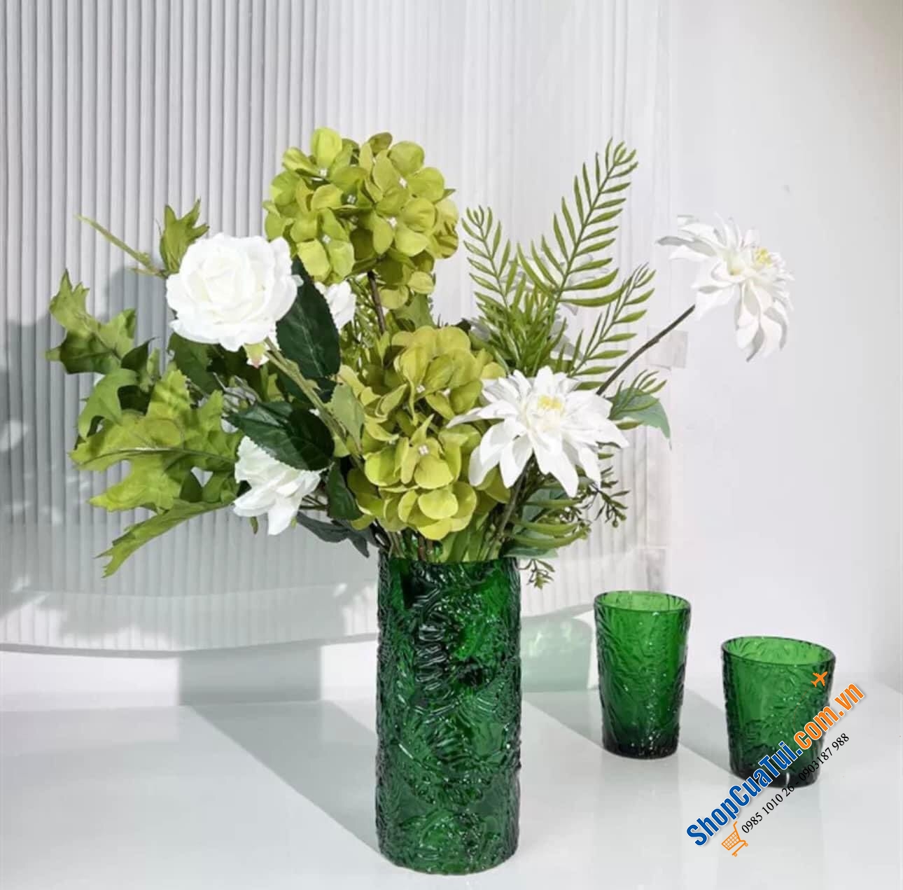 Chiếc lọ hoa rừng mưa nhiệt đới cao 29cm, đường 11cm màu xanh