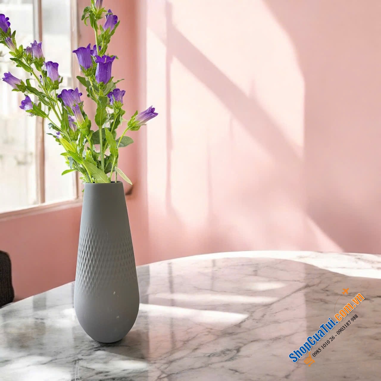 Lọ hoa dáng cao Villeroy & Boch Manufacture Collier Noir Vase Carré Tall 11,5x11,5x26cm - Lọ hoa gốm Collier với bề mặt mờ, màu sắc hiện đại