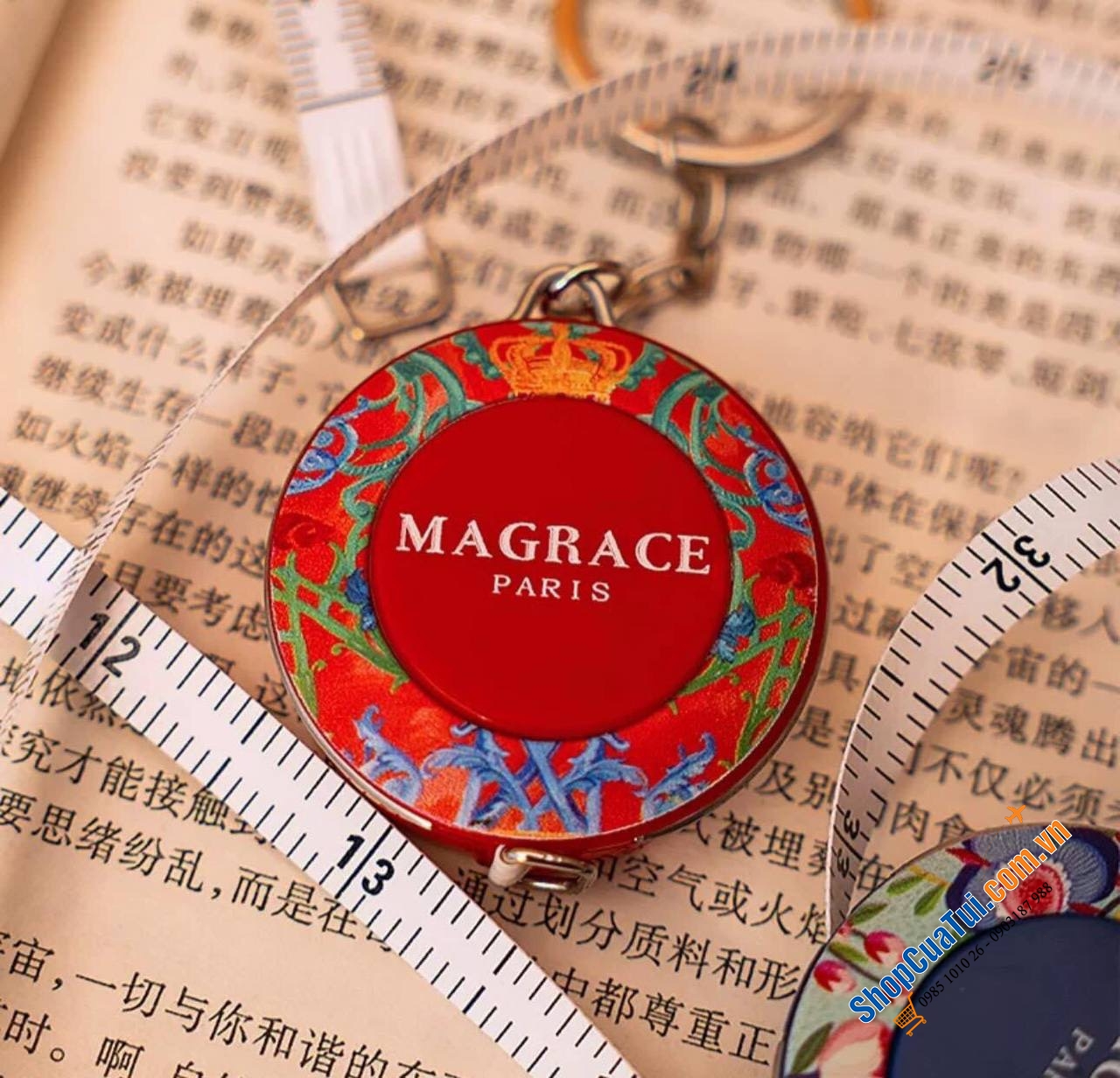 Móc đeo chìa khoá kèm thước dây Magrace