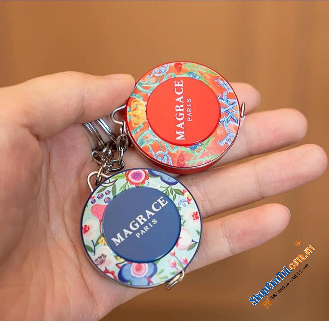 Móc đeo chìa khoá kèm thước dây Magrace