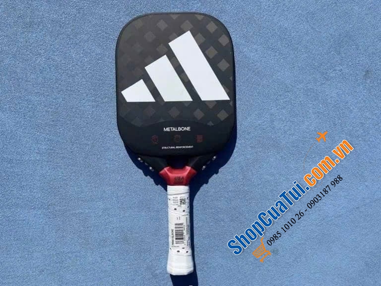 Vợt Pickleball Adidas Metalbone 3.2  - Đây là 1 trong 5 dòng vợt xịn nhất, đắt nhất, hiếm trong tất cả các dòng vợt Pickleball.