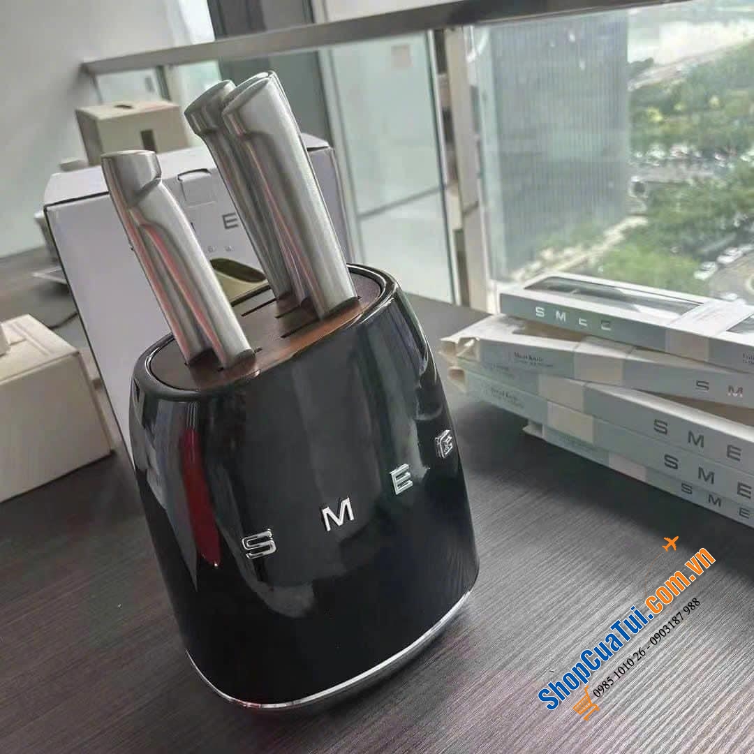 Bộ Dao Smeg - Sự Kết Hợp Hoàn Hảo Giữa Chất Lượng ĐỨC và Phong Cách ITALY!