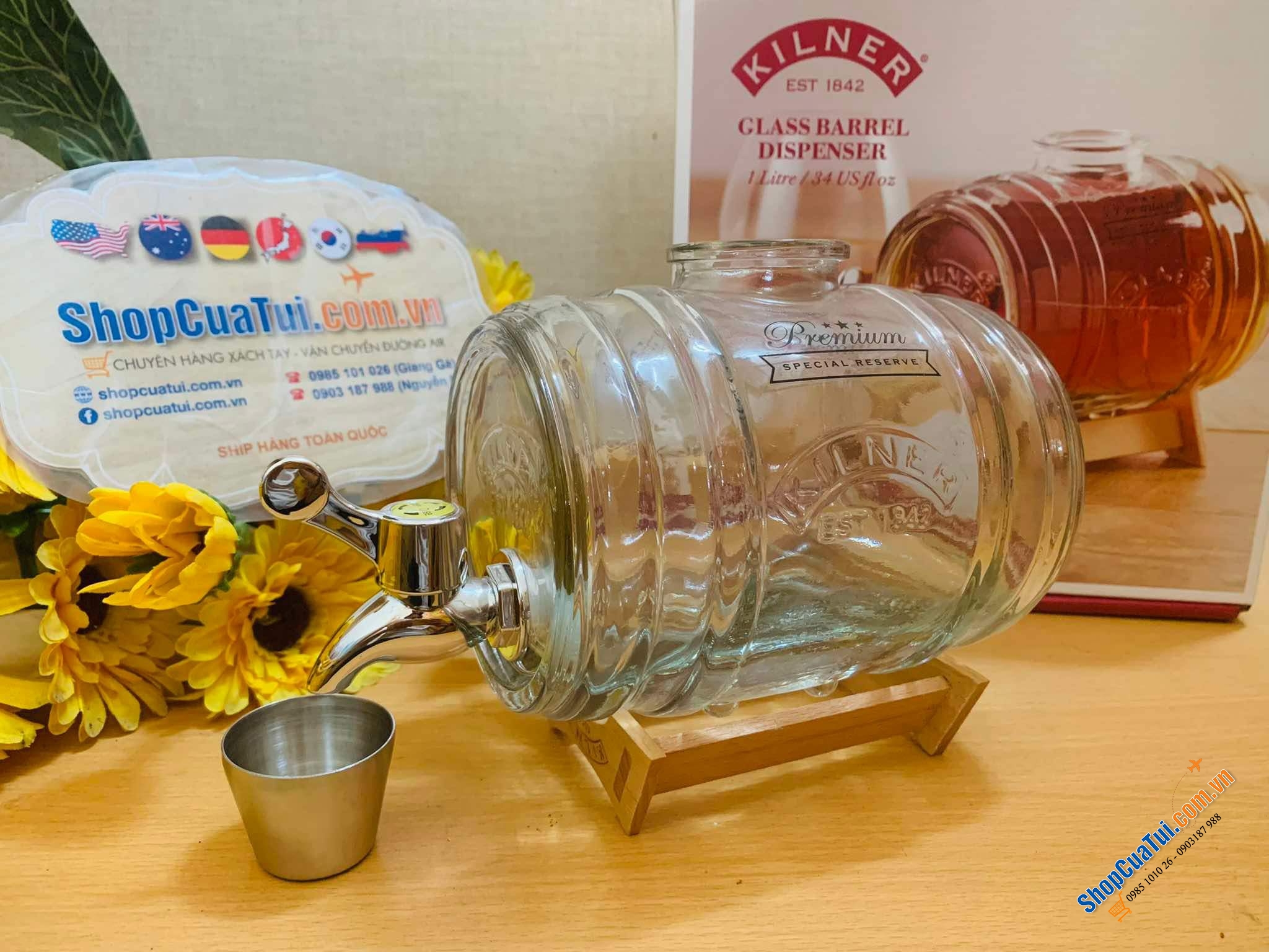 BÌNH ĐỰNG RƯỢU, BIA, NƯỚC HOA QUẢ, NƯỚC NGỌT KILNER KÈM CHÂN ĐẾ GỖ 1 lít, có vòi