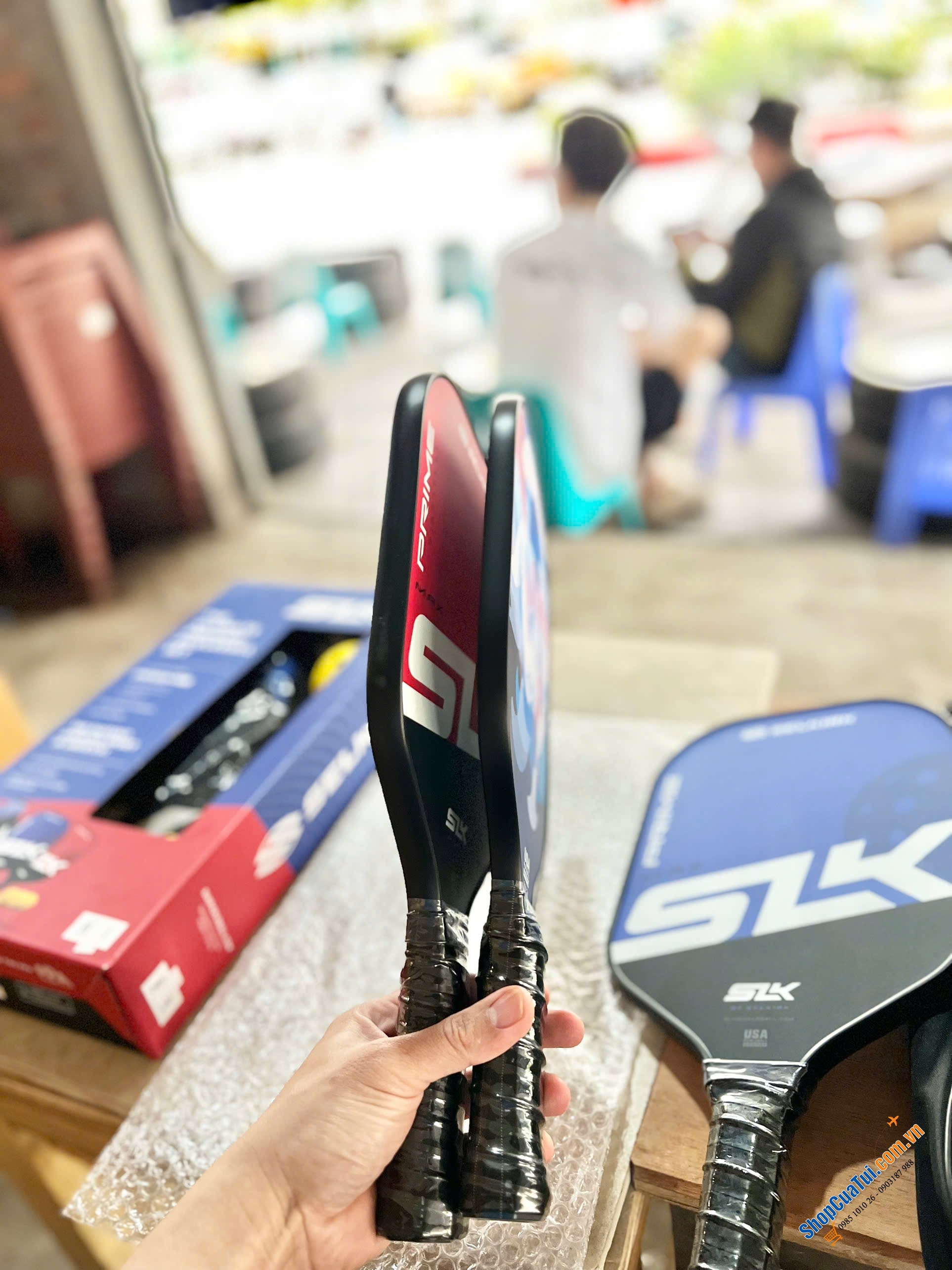 Sét vợt Pickleball SLK Prime Max gồm (2 vợt, 3 bóng & 1 túi đựng