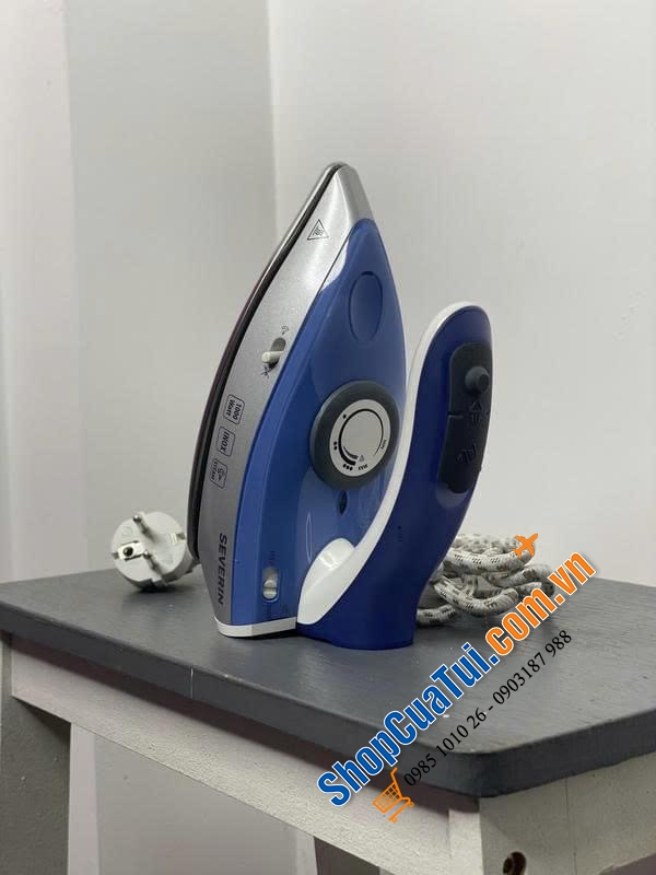 BÀN LÀ HƠI NƯỚC CẦM TAY SEVERIN BA3234 - Nội địa Đức - dành cho đi du lịch, công tác