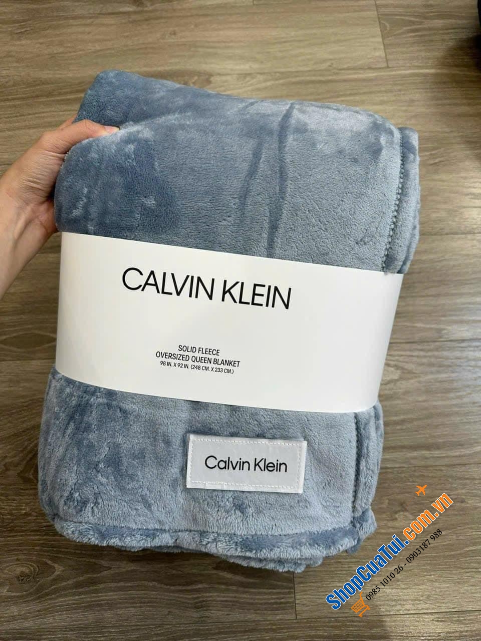 CHĂN CALVIN KLEIN.