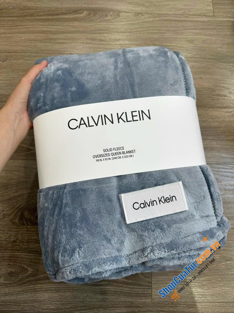 CHĂN CALVIN KLEIN.