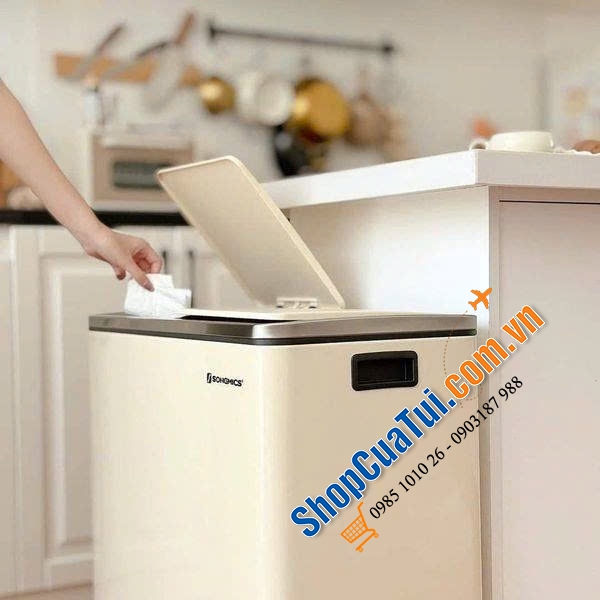 Thùng rác nhà bếp Songmics LTB060A01 màu Almond dung tích 60L siêu xịn và sang