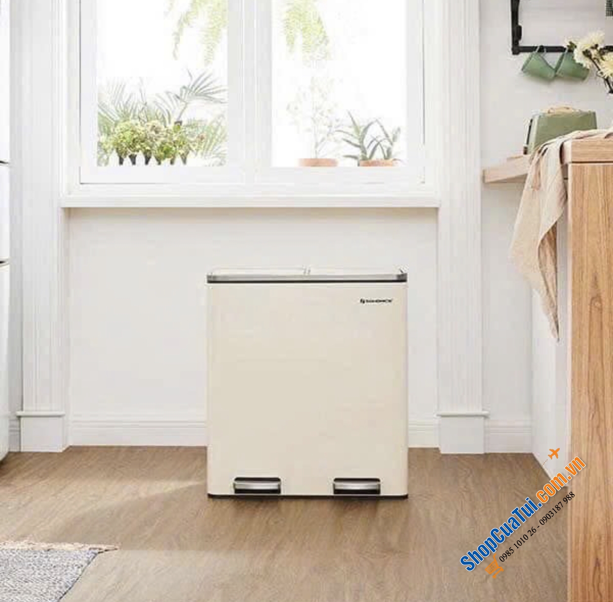 Thùng rác nhà bếp Songmics LTB060A01 màu Almond dung tích 60L siêu xịn và sang