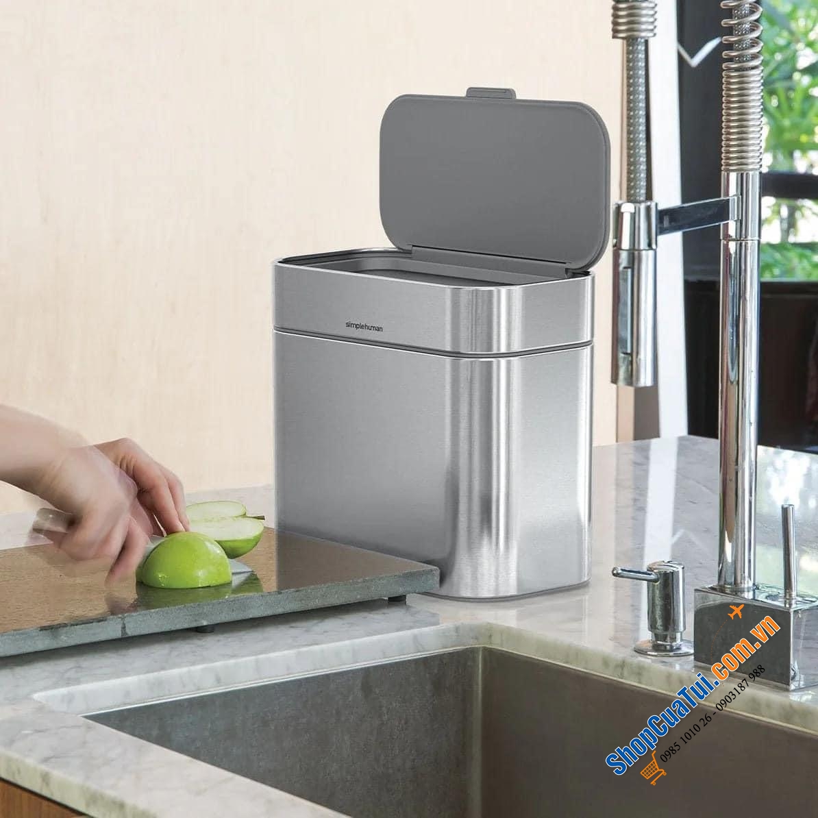 Thùng rác hữu cơ Simplehuman inox 4l.