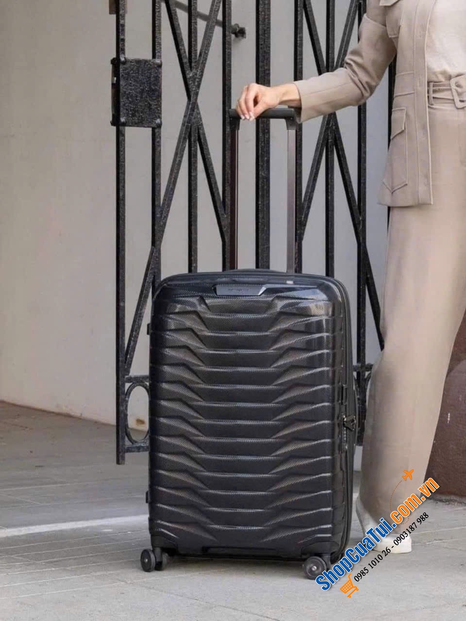Valy siêu nhẹ, siêu bền SAMSONITE PROXIS - Made in EU size M kí gửi