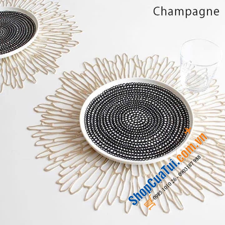 Tấm lót Chilewich Pressed Bloom Placemat màu Champagne.