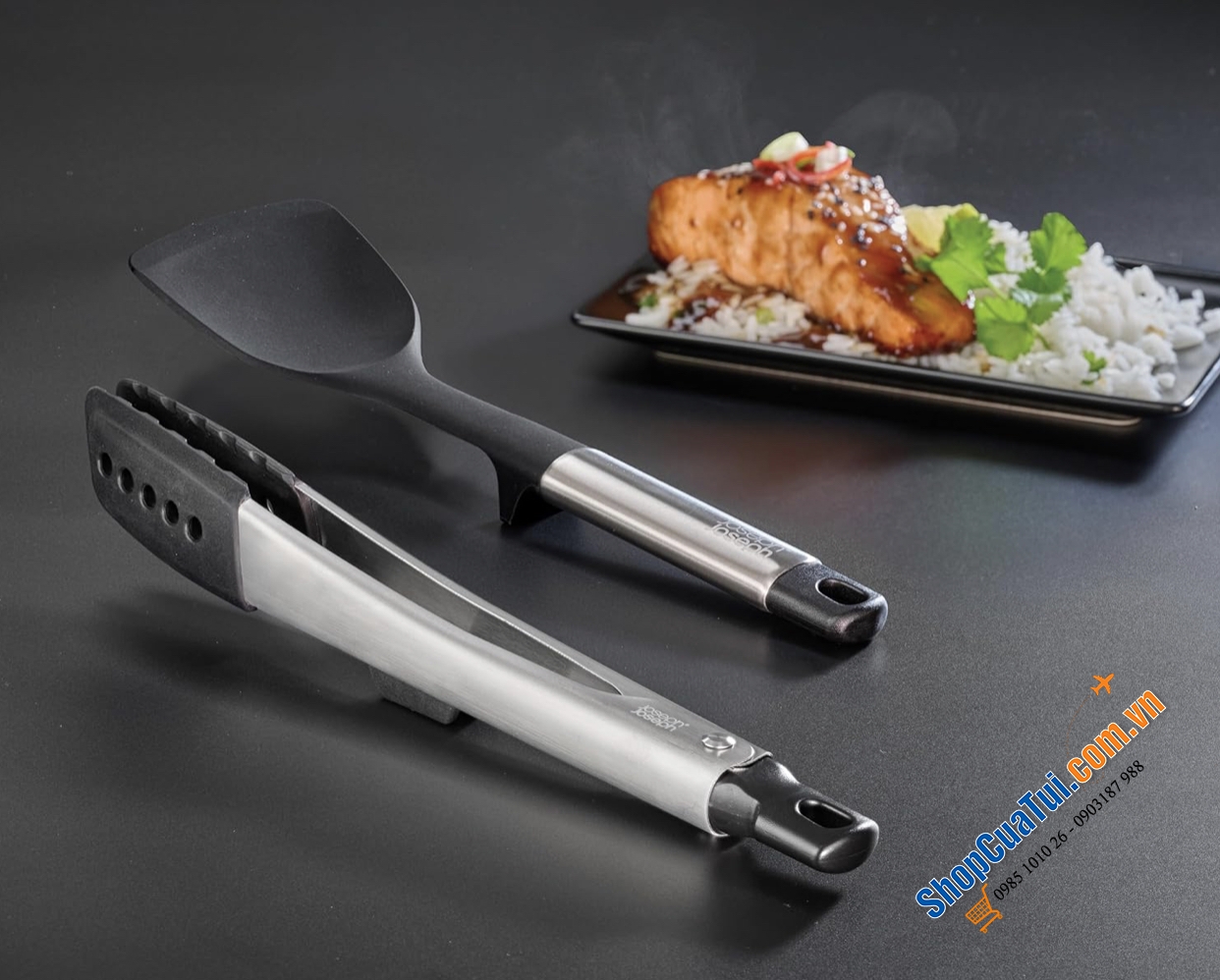 Bộ 3 dụng cụ nấu ăn silicone Joseph Joseph Elevate Fusion Steel - chịu nhiệt, tay cầm bằng thép không gỉ kiểu dáng đẹp và giá đỡ dụng cụ tích hợp