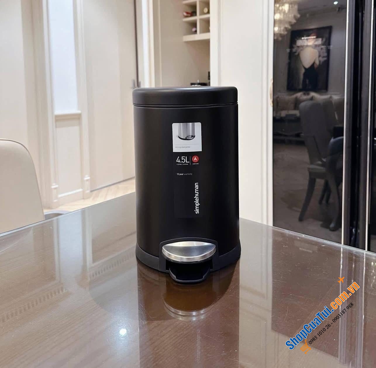 Thùng rác Simplehuman 4,5l.