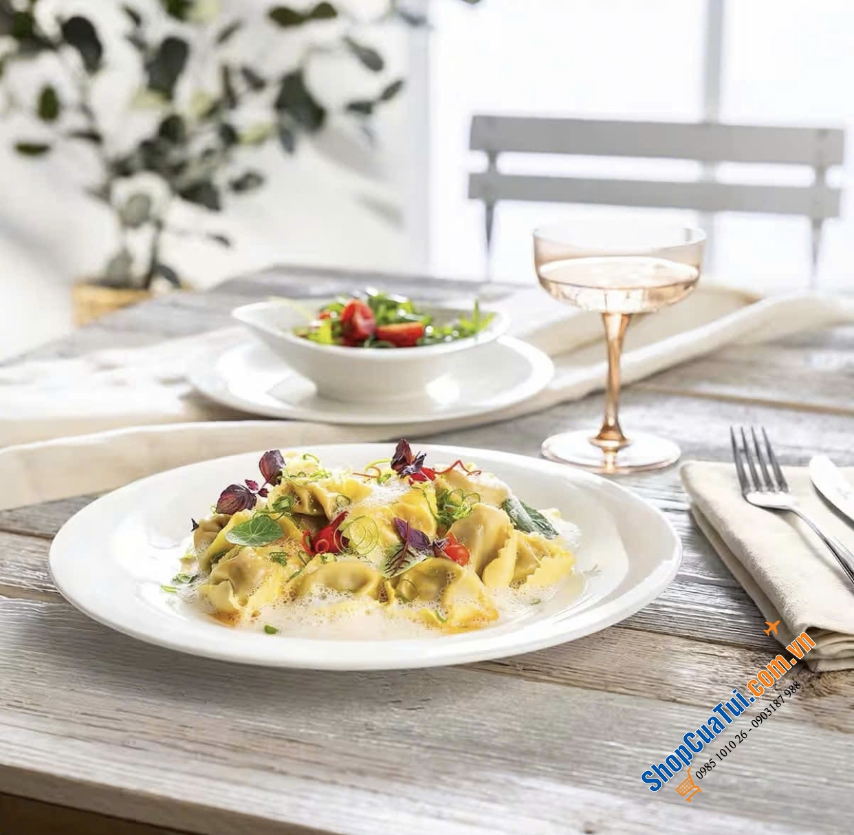 SET BÁT ĐĨA VILLEROY & BOCH 18 MÓN - Bộ bát đĩa Essential White Dinner Set của Vivo mang đến sự chuẩn bị hoàn hảo cho mọi dịp