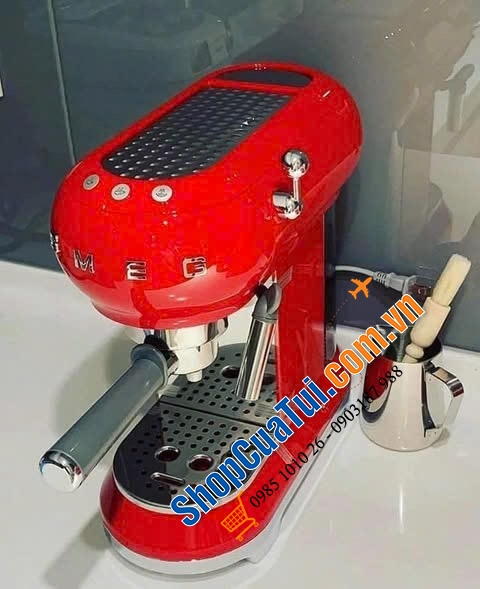 Máy pha cafe Espresso SMEG ECF01RDEU (màu đỏ).