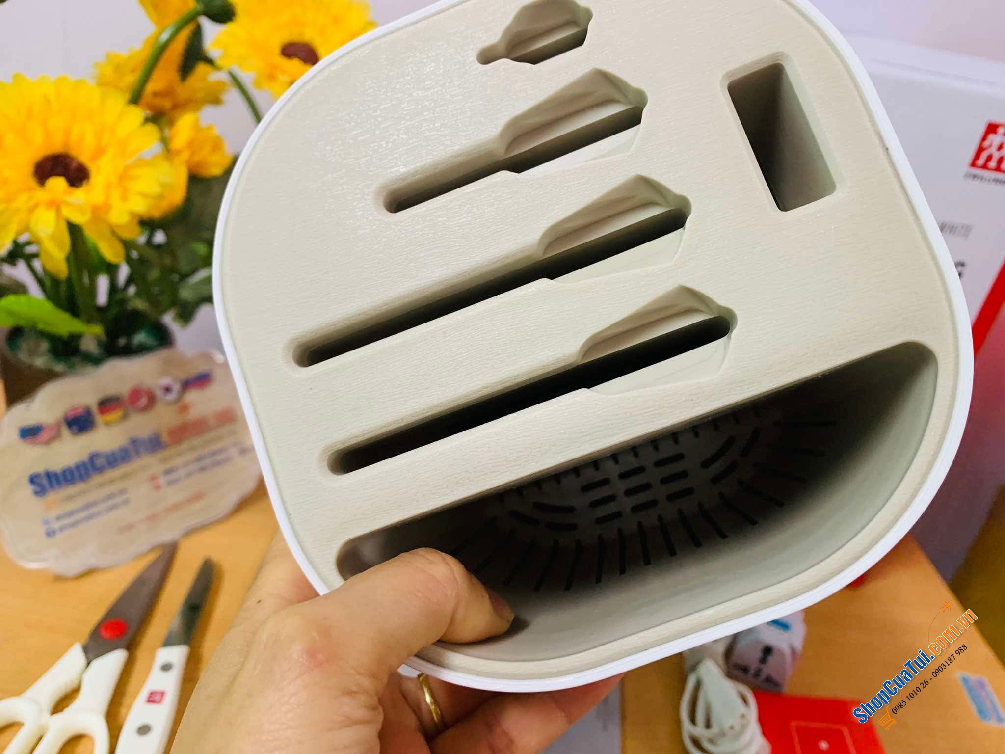 Bộ 6 dao kèm hộp tiệt trùng Zwilling - MÀU TRẮNG
