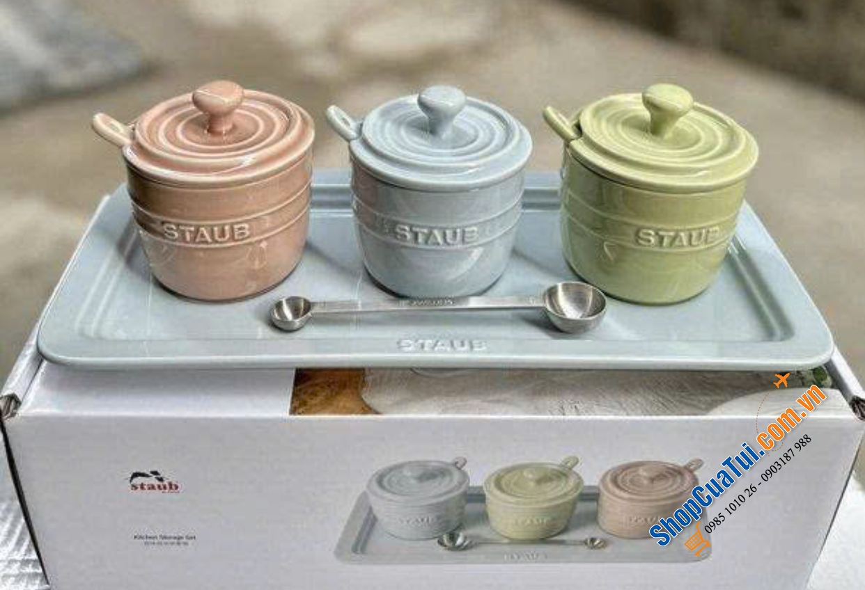 Set 3 hũ đựng gia vị Staub kèm khay sang xịn mịn (màu độc lạ, hiếm).