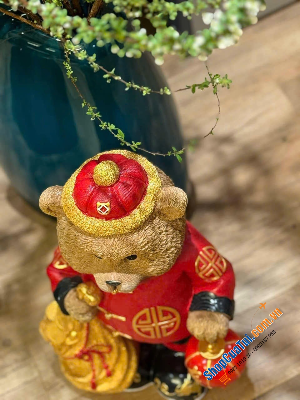 Rực rỡ với Gấu Tết Lunar new year bear từ siêu thị Costco 31,5 x 23,6 x 48cm