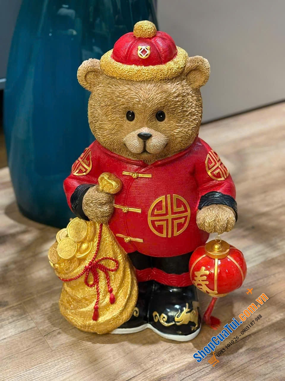 Rực rỡ với Gấu Tết Lunar new year bear từ siêu thị Costco 31,5 x 23,6 x 48cm