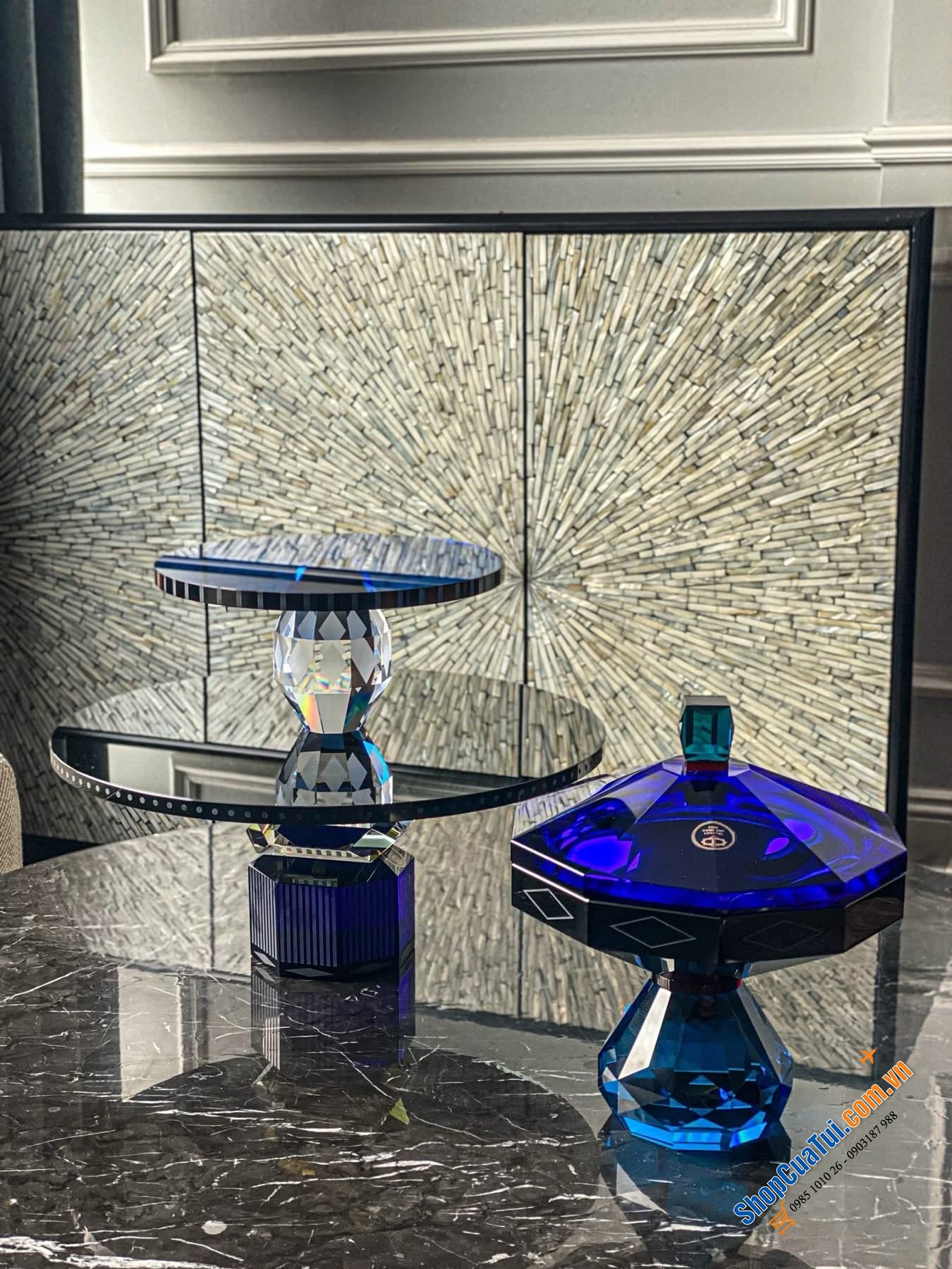 Chân bồng có nắp Reflections Copenhagen Hamptons Bonbonniere đựng bánh kẹo, muối tắm, hoa oải hương hoặc đồ trang sức cao cấp