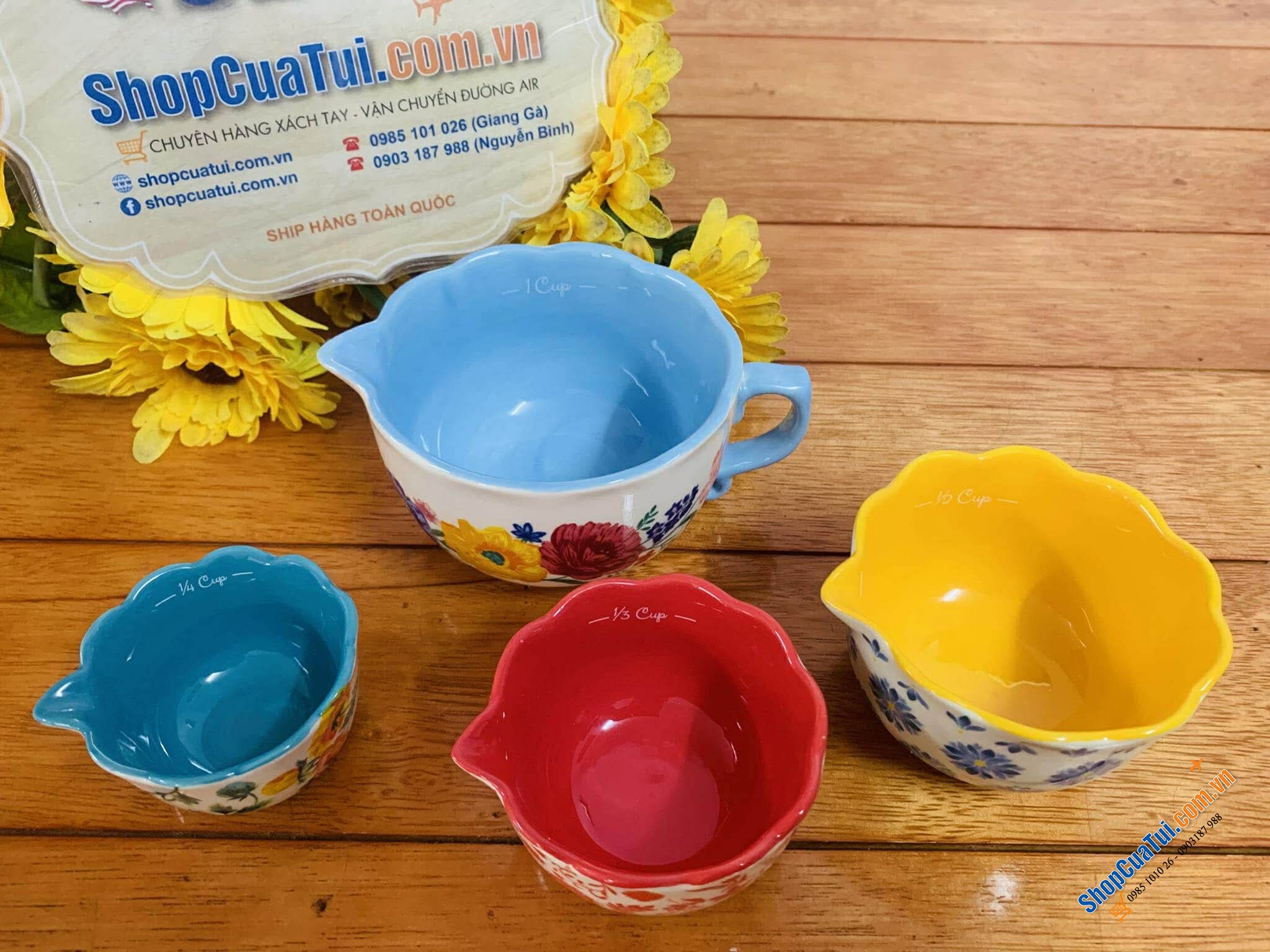 Sét ca đong 4 món The Pioneer Woman Brilliant Blooms.