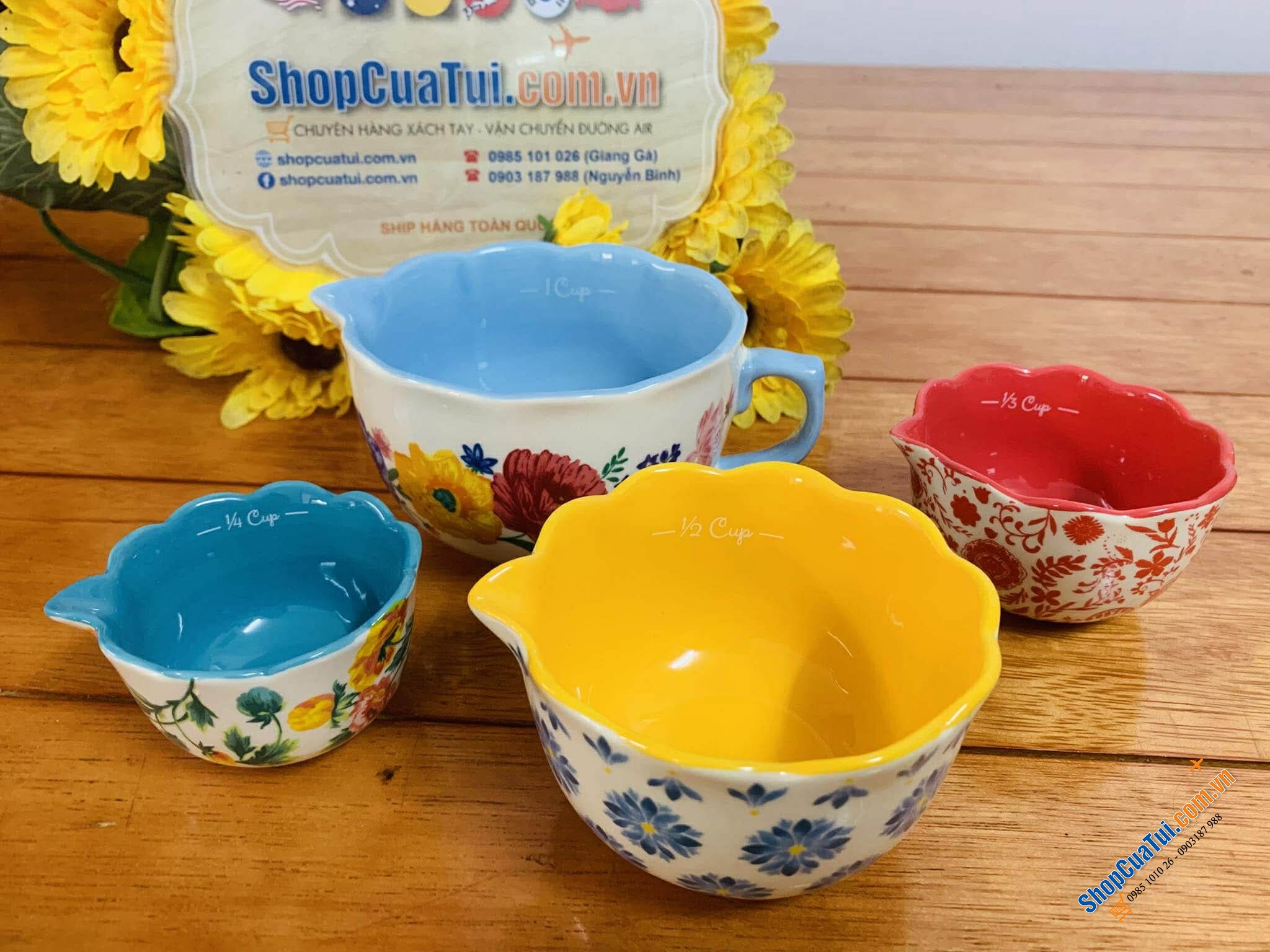 Sét ca đong 4 món The Pioneer Woman Brilliant Blooms.