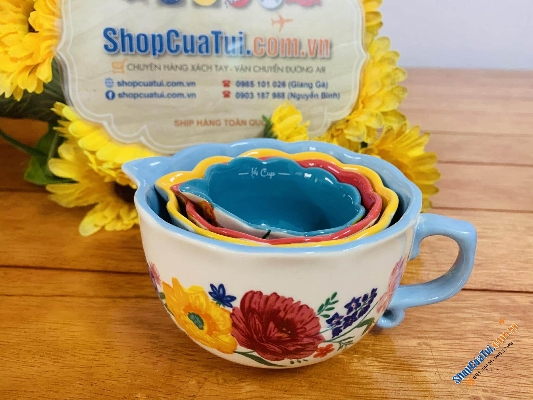 Sét ca đong 4 món The Pioneer Woman Brilliant Blooms.