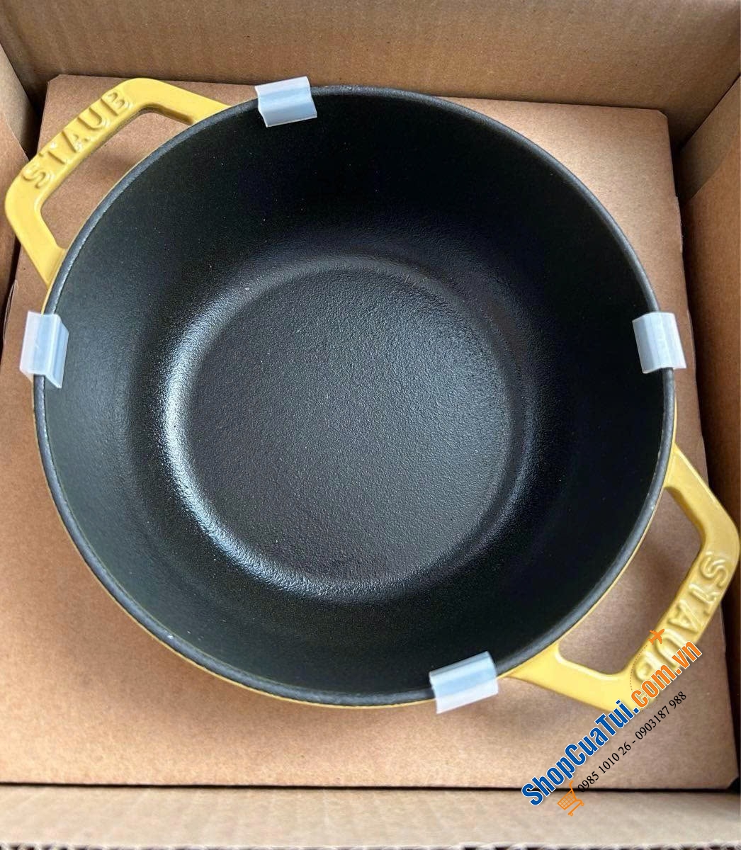 Nồi Staub Wanabe size 16cm với nắp điểm xuyết hình lúa mì phiên bản limited màu vàng hoặc màu xám