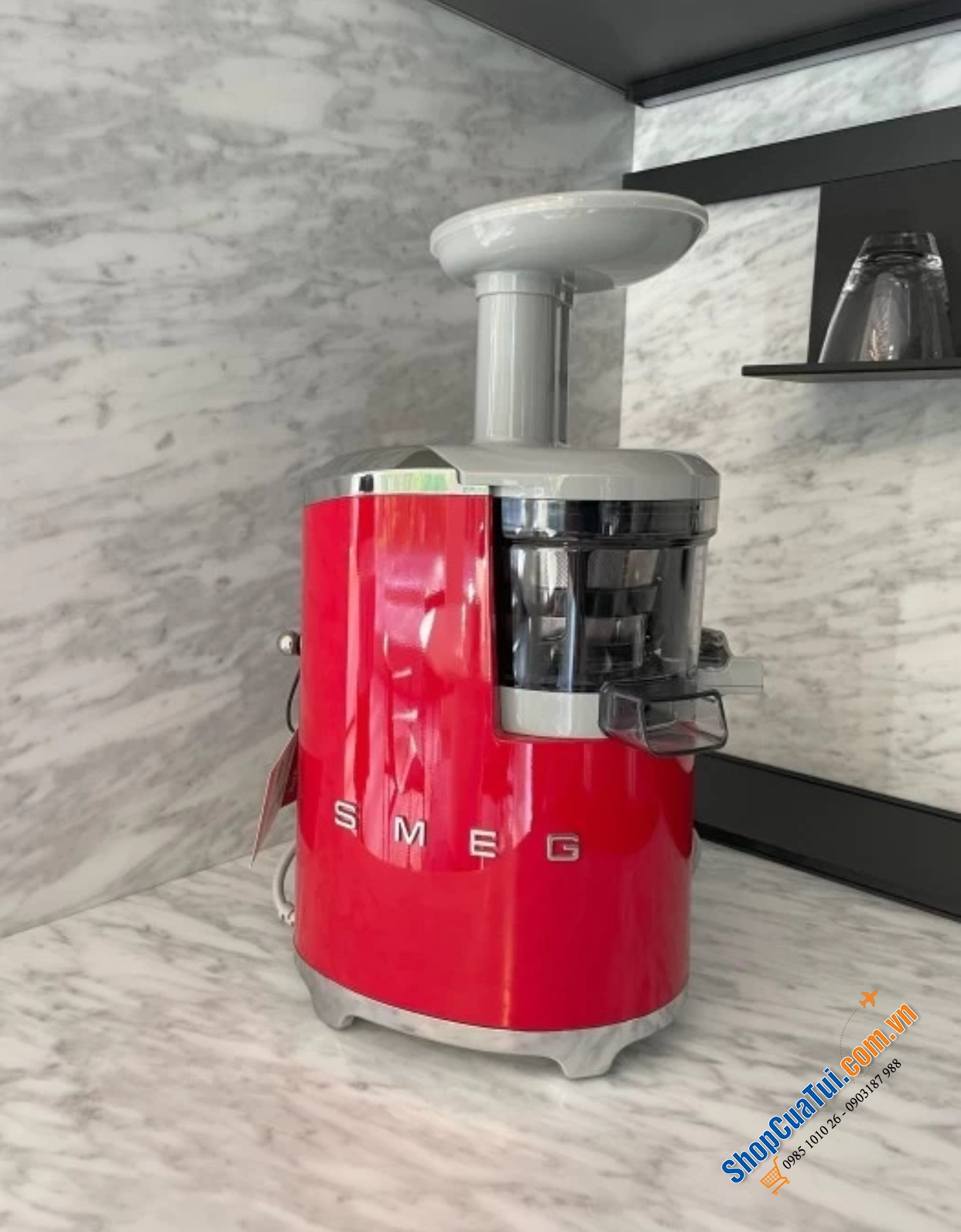 Ép chậm SMEG SJF01RDEU màu đỏ siêu đẹp.