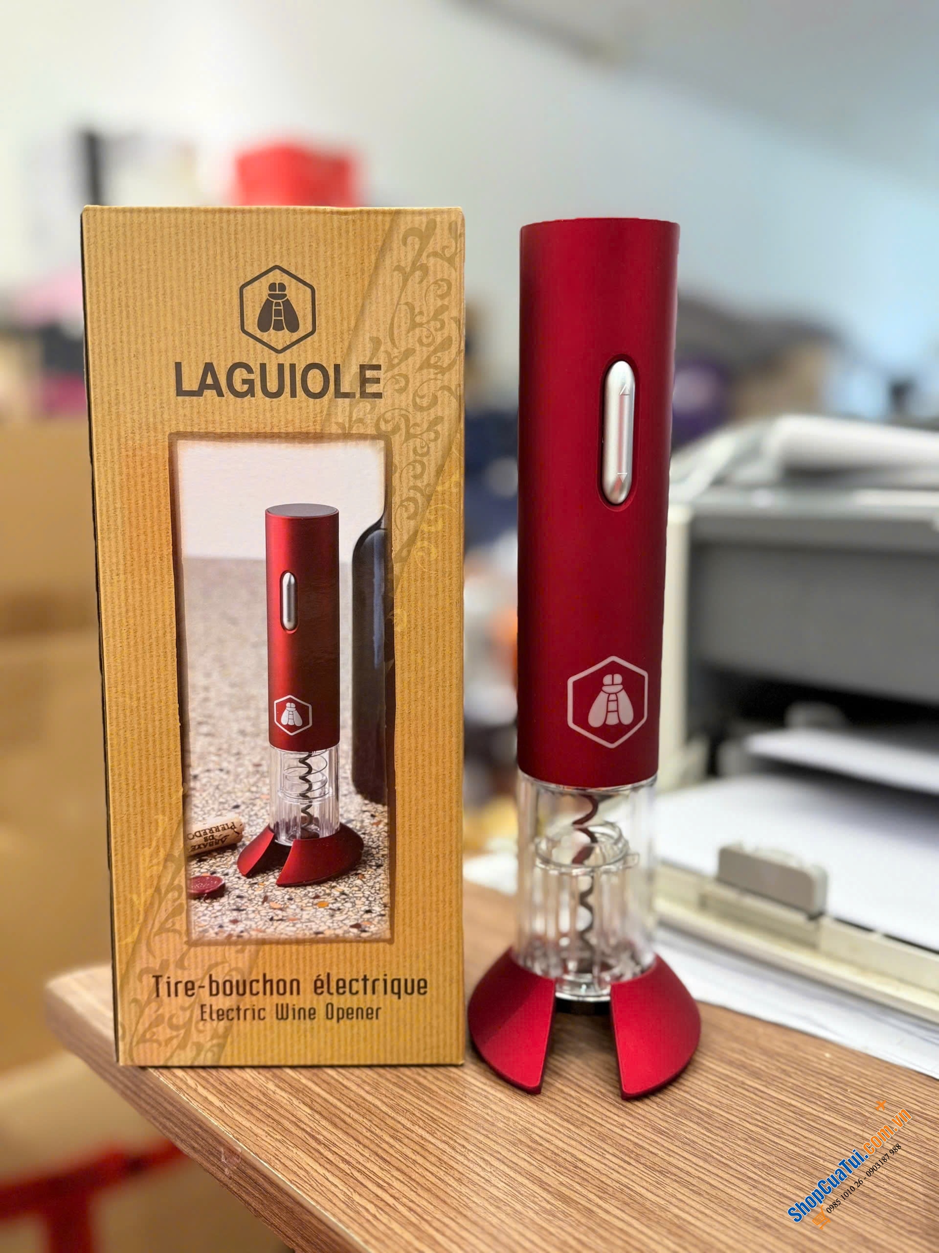 Mở rượu LAGUIOLE màu Đỏ siêu đẹp - dụng cụ khui rượu bằng điện, chỉ 8 giây cho mỗi lần mở rượu