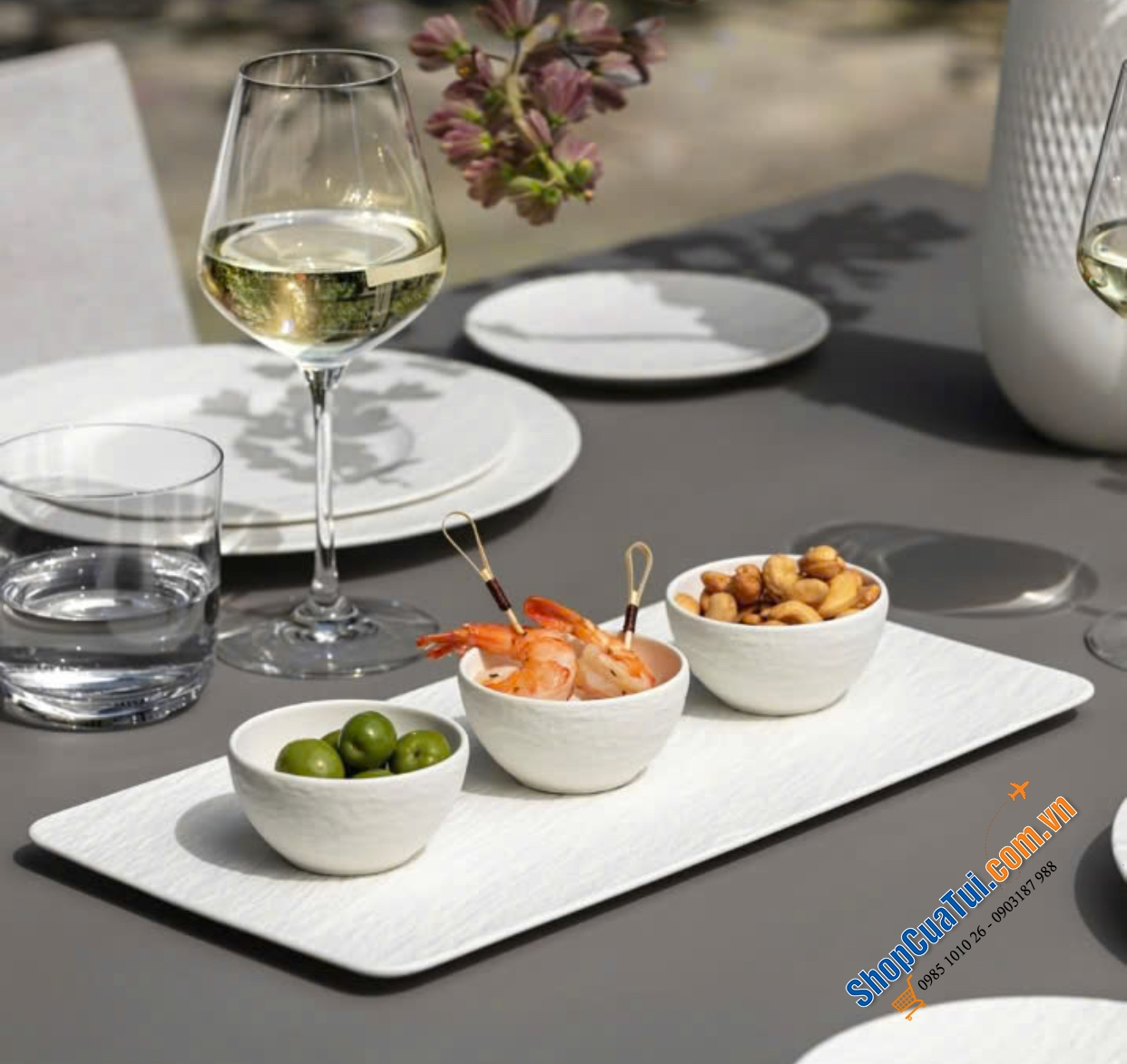 Set 1 khay và 3 bát chấm 8cm Villeroy Boch Manufacture Rock MÀU TRẮNG