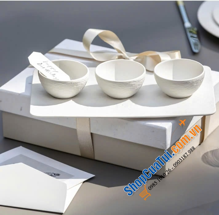 Set 1 khay và 3 bát chấm 8cm Villeroy Boch Manufacture Rock MÀU TRẮNG