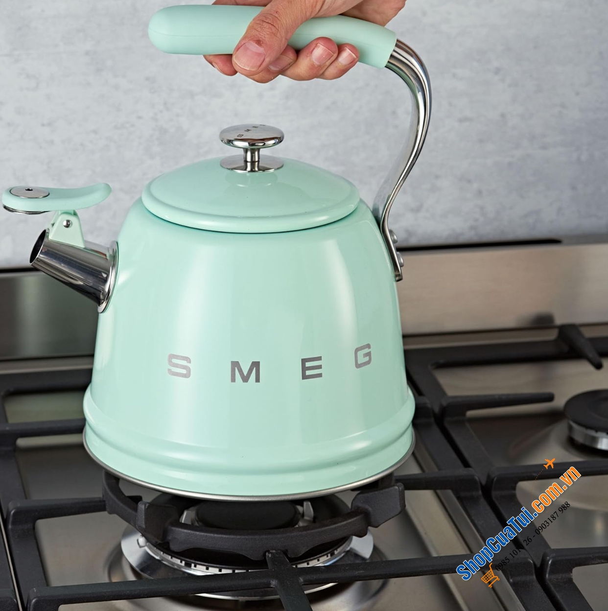 Ấm đun bếp từ Smeg 2,3L  có còi MÀU XANH - SMEG CKLW2001PG 2.3LT WHISTLING KETTLE PASTEL GREEN