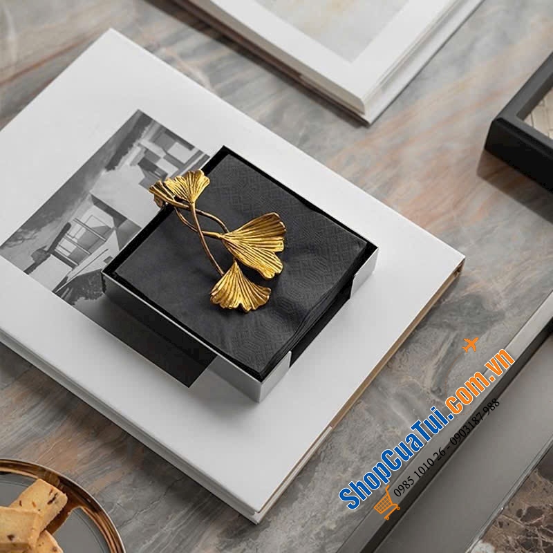 Khay chặn giấy ăn decor sang trọng với thanh chặn giấy được thiết kế hình dáng lá bạch quả